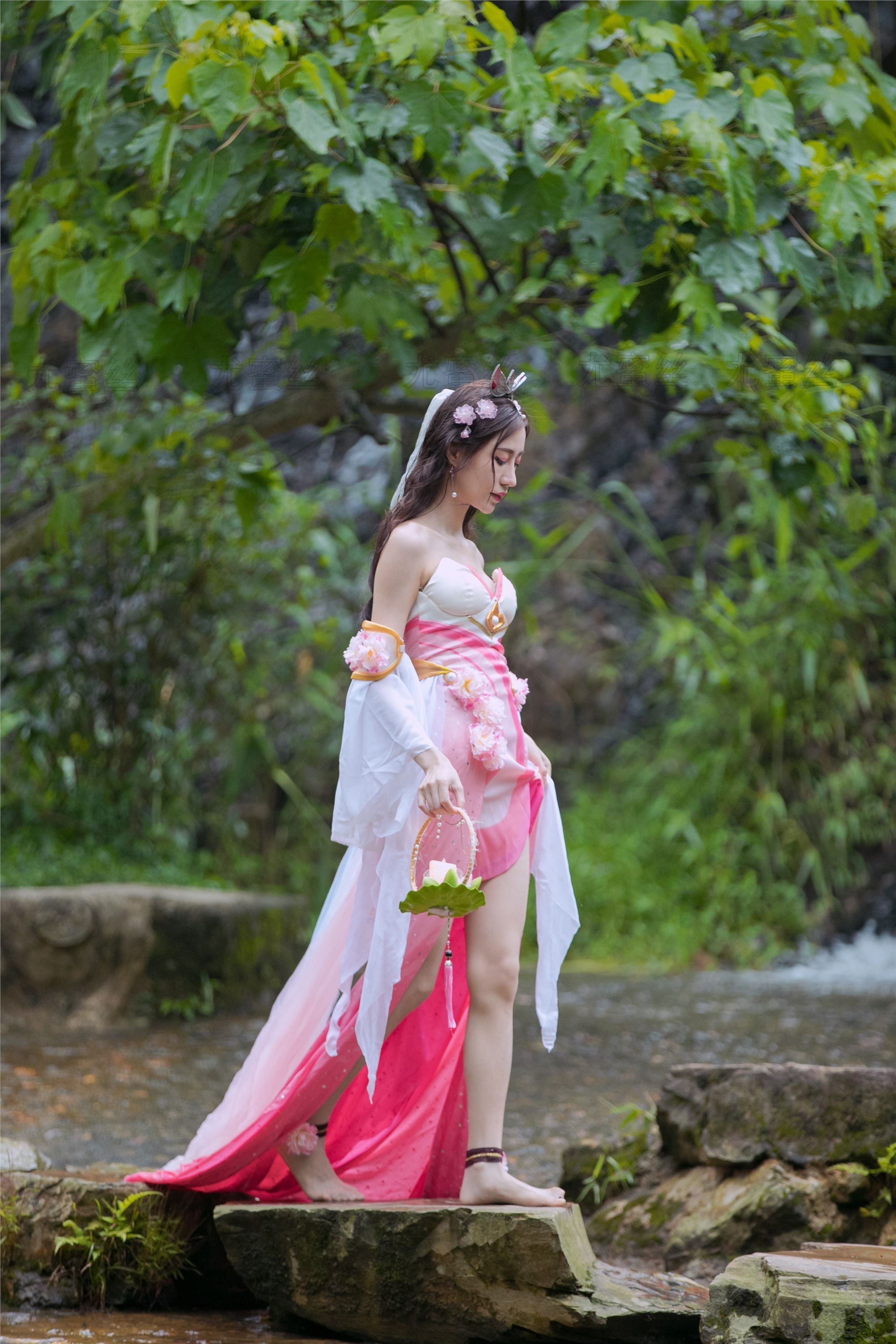 尤蜜丝 穿搭写真 NO.031